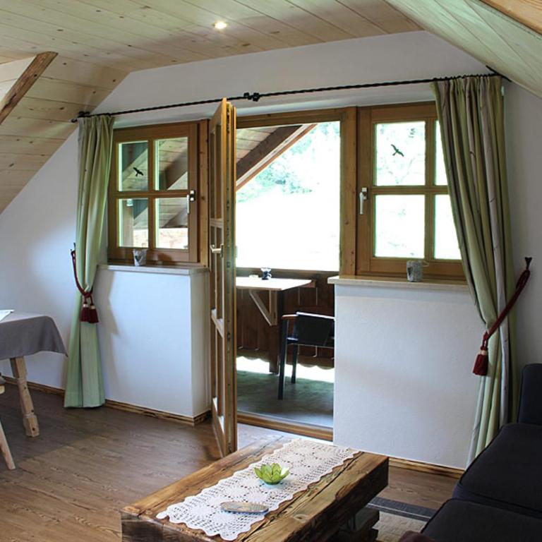 Landhaus Kranzbichl - Apartment mit Balkon - 2