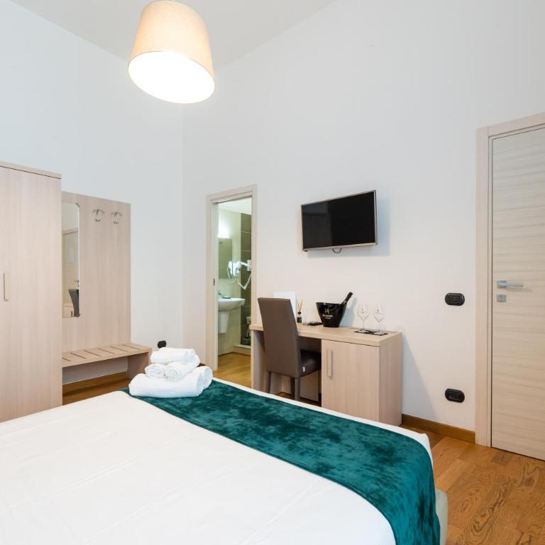 Duomo Hermes Relais - Camera Matrimoniale con Letto Supplementare - 4