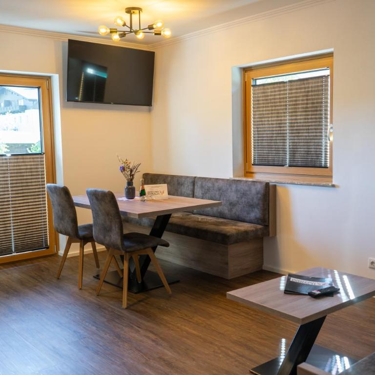 Dorfleben Embach - Apartment mit 1 Schlafzimmer - 5