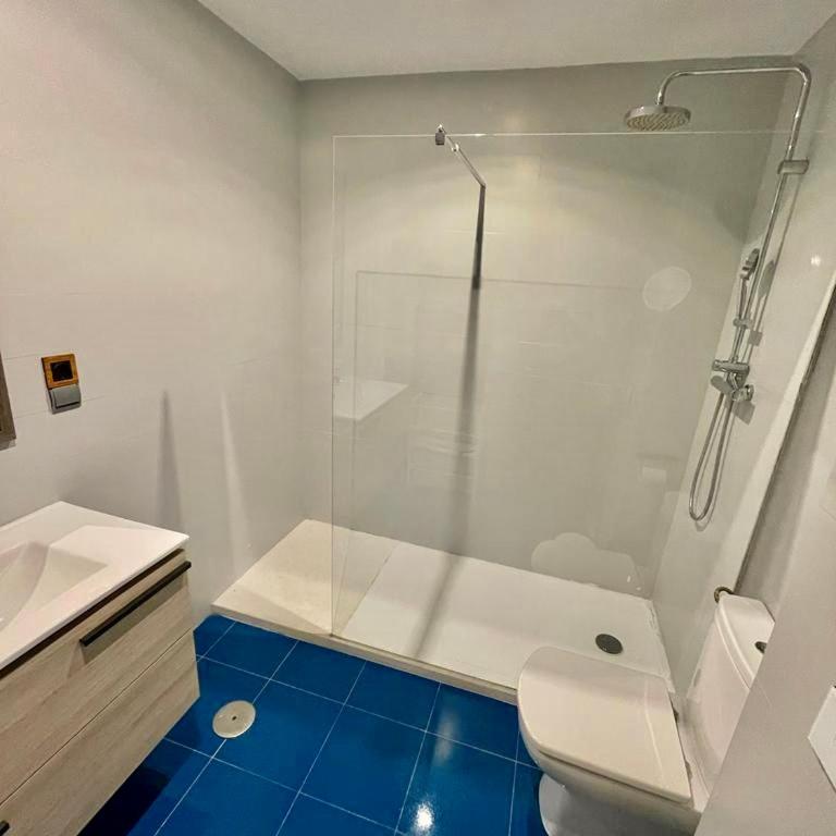 Apartamento con vista al mar a 3 minutos de la playa! Spacious Beach Apartment 3 min to the beach - Apartamento de 1 dormitorio - 12