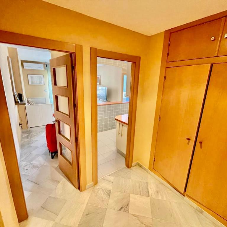 Apartamento con vista al mar a 3 minutos de la playa! Spacious Beach Apartment 3 min to the beach - Apartamento de 1 dormitorio - 8