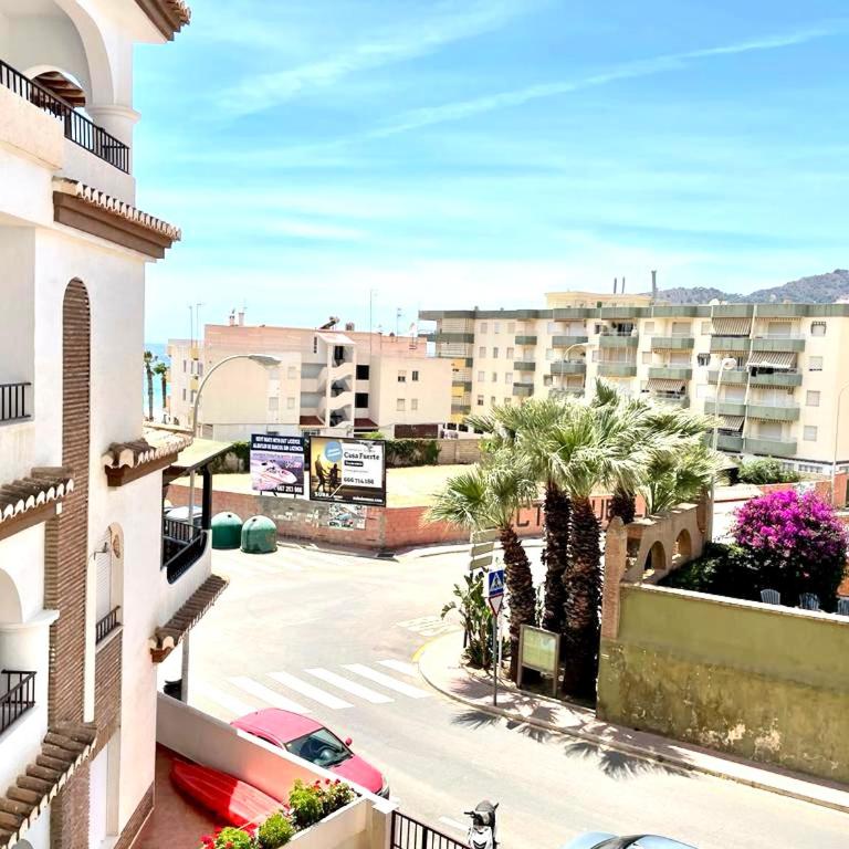 Apartamento con vista al mar a 3 minutos de la playa! Spacious Beach Apartment 3 min to the beach - Apartamento de 1 dormitorio - 9