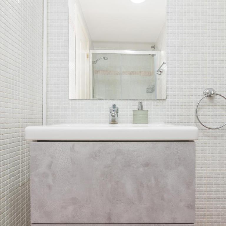 Precioso apartamento con habitacion separada en centro historico de Malaga - Apartamento de 1 dormitorio - 4