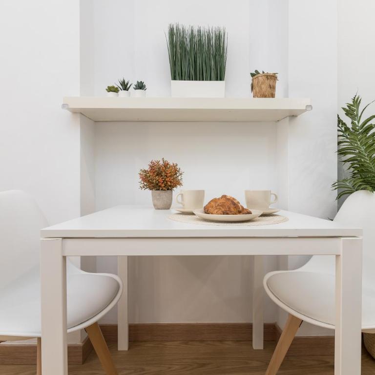 Precioso apartamento con habitacion separada en centro historico de Malaga - Apartamento de 1 dormitorio - 12