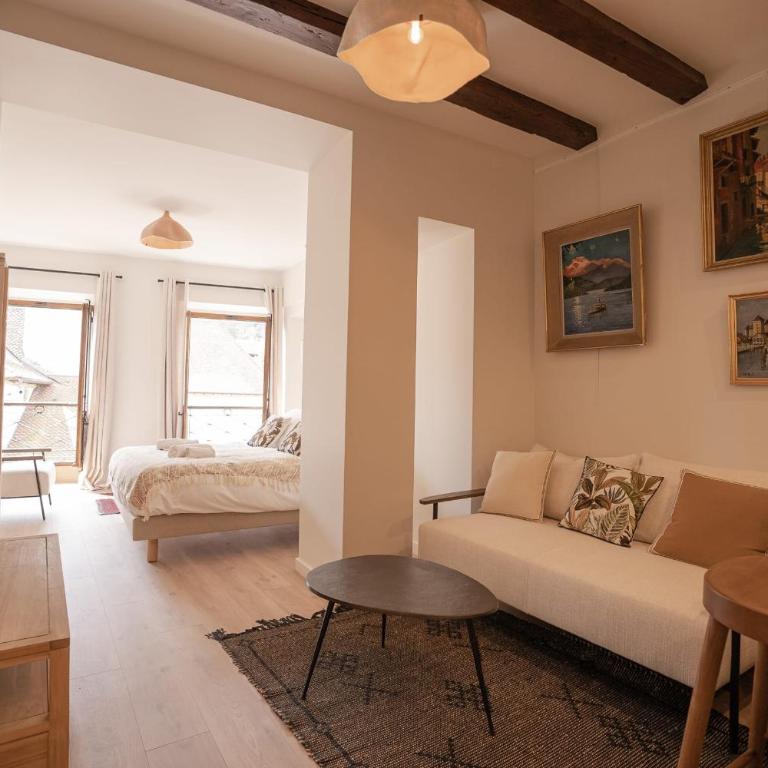 La Suite du 10 - Joli studio avec vue sur le Canal et le Chateau - Appartement - 2