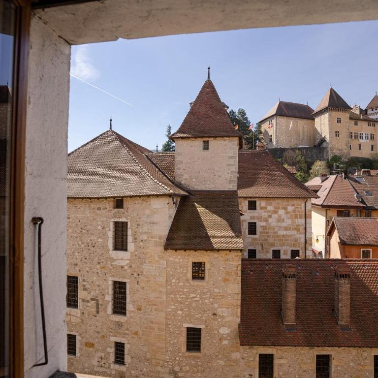 La Suite du 10 - Joli studio avec vue sur le Canal et le Chateau - Appartement - 17