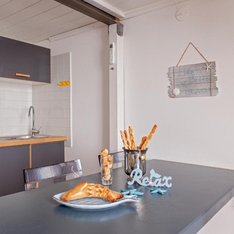 Sea Breeze Loft by Pleiades Home - Apartment - 14