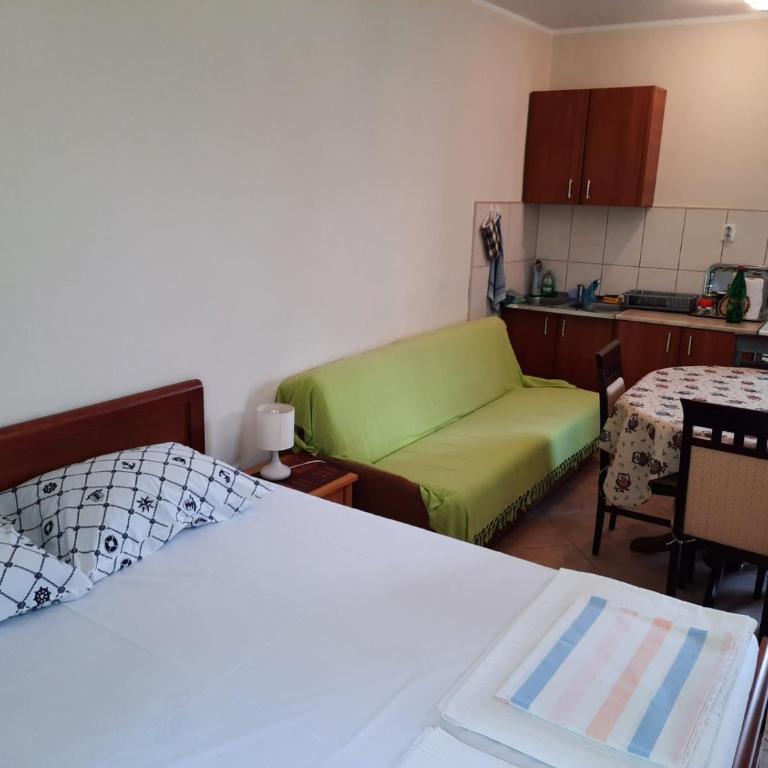 Apartment Cizek 2 - Studio Apartment - 15
