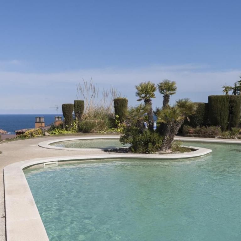 LETS HOLIDAYS Pool and sea views apartment with 1 parking space - Apartamento - 37