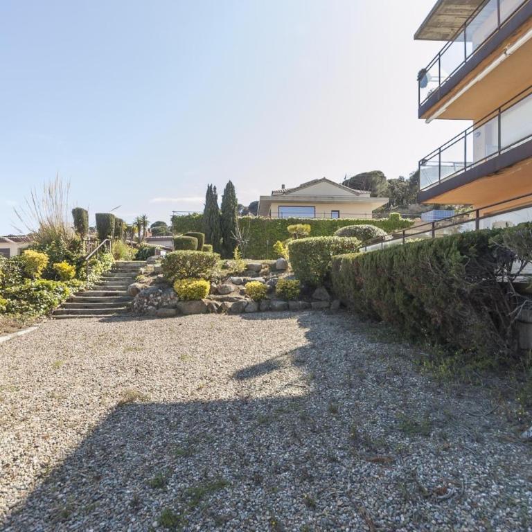 LETS HOLIDAYS Pool and sea views apartment with 1 parking space - Apartamento - 40