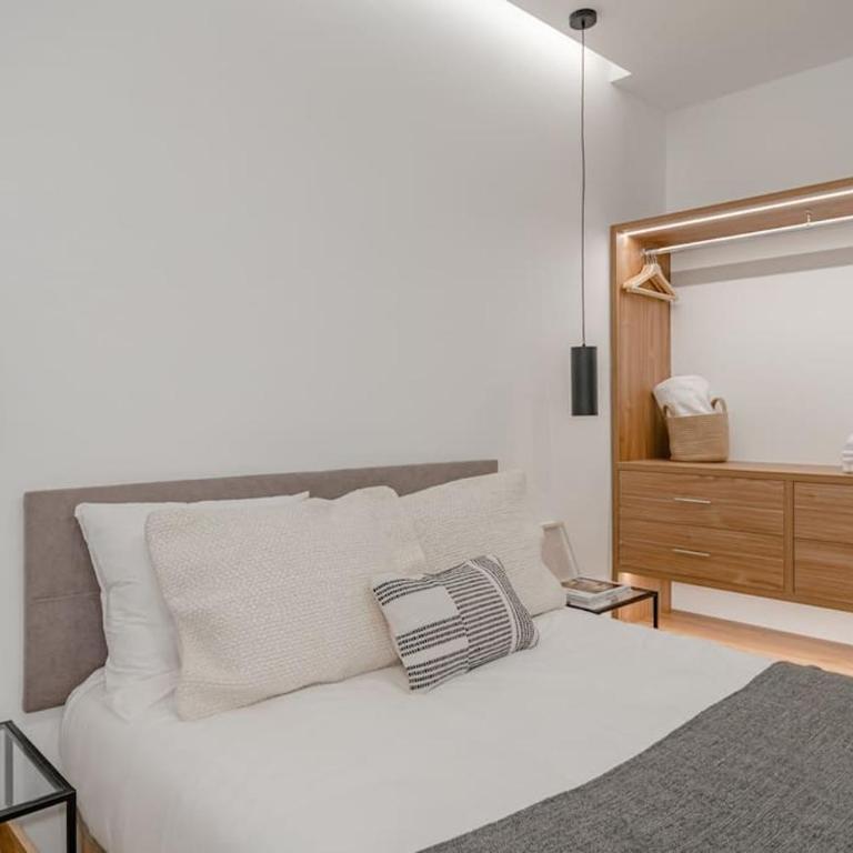 Malasaña XI 3BR 3BH - Three-Bedroom Apartment - 5