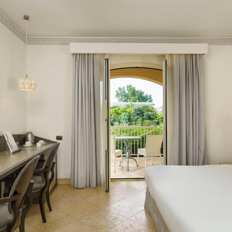 Romano Palace Luxury Hotel - Deluxe Double or Twin Room with Terrace - 5