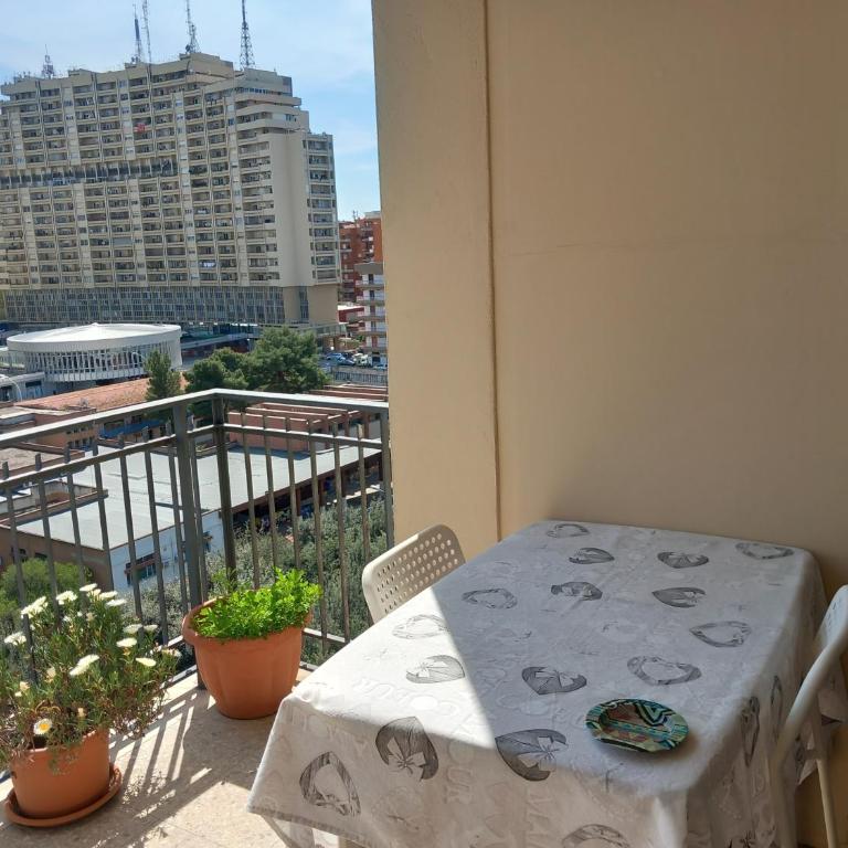 Al Chiaro Di Luna - Camera Matrimoniale con Terrazza e Bagno in Comune - 6