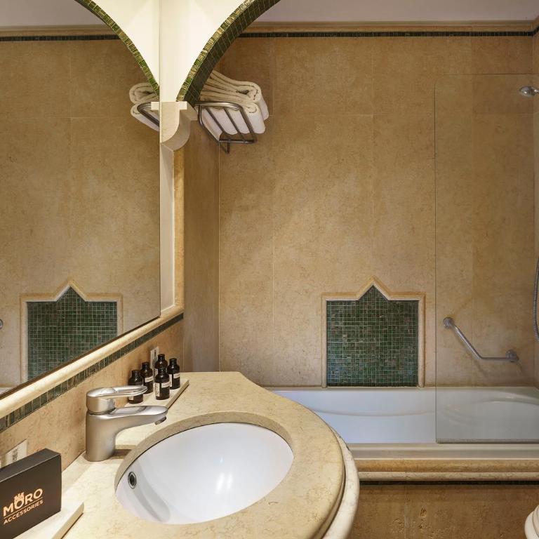 Romano Palace Luxury Hotel - Superior Double or Twin Room with Terrace - 8