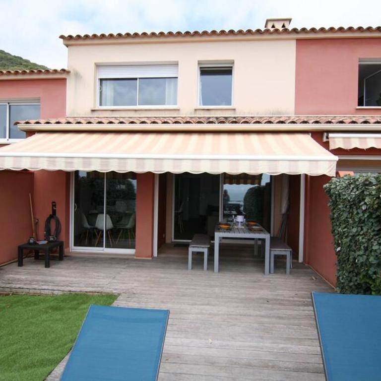 Ajaccio maison bord de mer dans résidence avec piscine - Maison 2 Chambres - 7