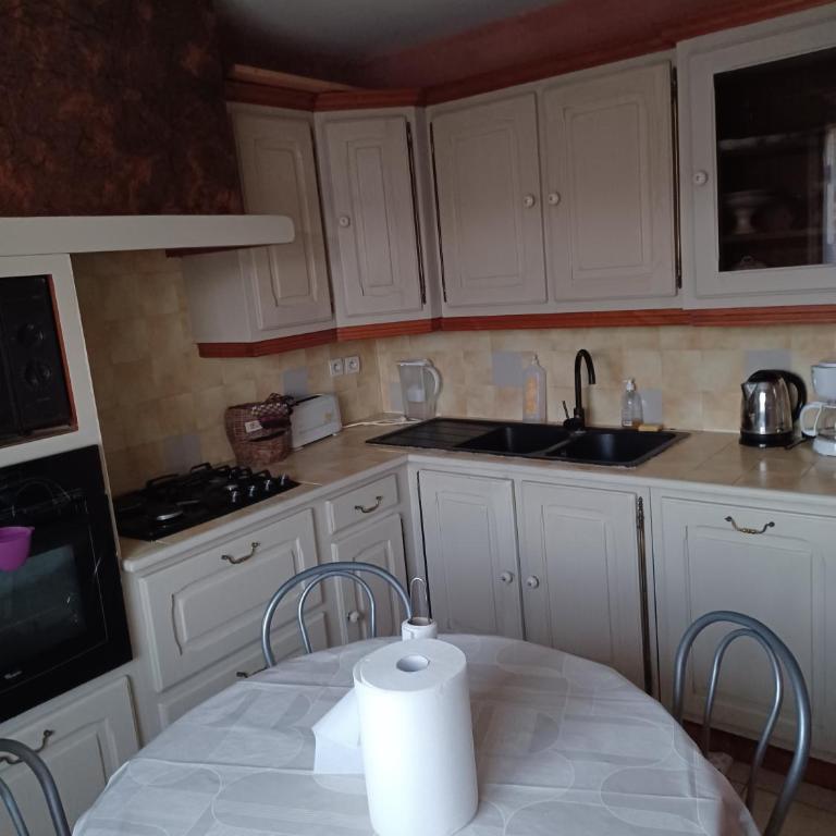 Grand Duplex Centre-Proche Gare & Axe Routier - Deluxe Apartment - 10