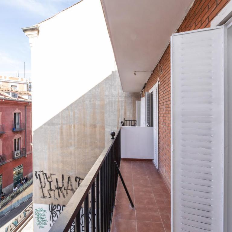 Los Apartamentos Jacinto Benavente Centro Madrid - One-Bedroom Apartment - 6