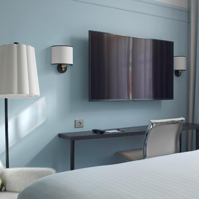 Paris Marriott Opera Ambassador Hotel - Chambre Supérieure Lit Queen-Size - 1