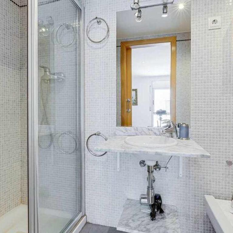 Rentalsbcn - Passeig de la Marina - Casa - 23