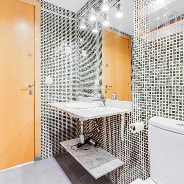 Rentalsbcn - Passeig de la Marina - Casa - 33