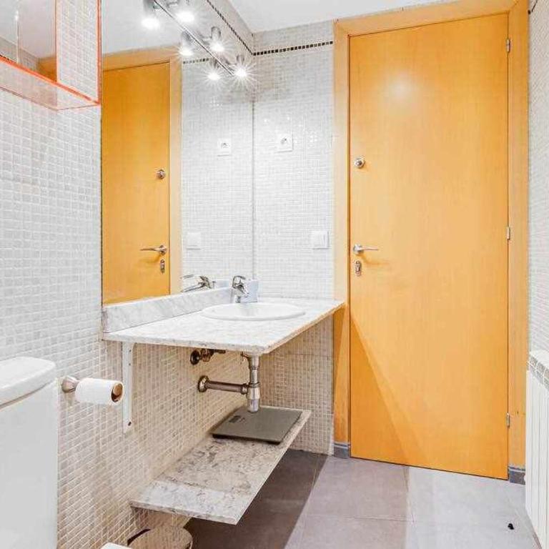 Rentalsbcn - Passeig de la Marina - Casa - 34