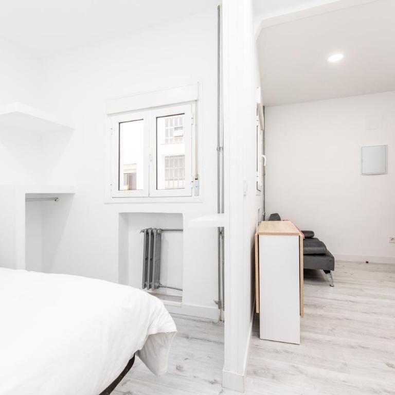 Los Apartamentos Jacinto Benavente Centro Madrid - Apartment - 9