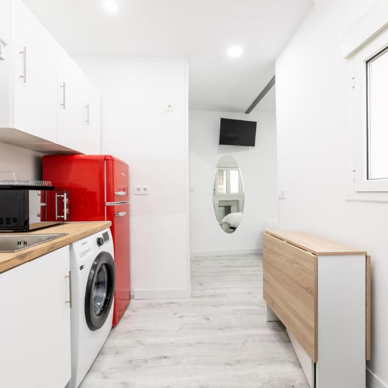 Los Apartamentos Jacinto Benavente Centro Madrid - Apartment - 7