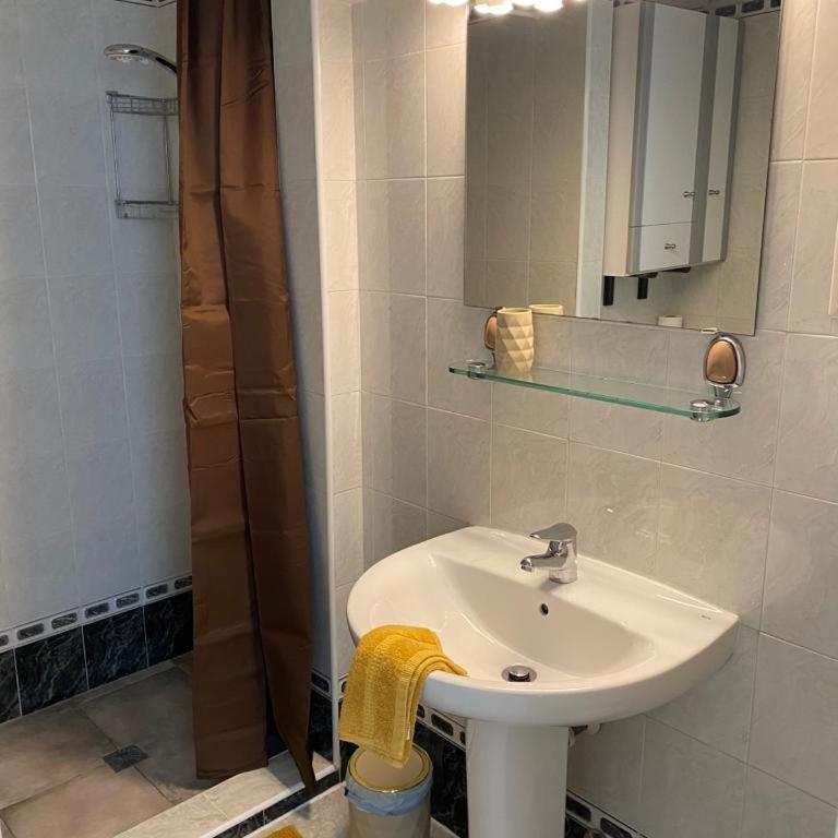 Belissimo Apartment 2 Bedrooms with patio BY NAMASTE ELITE - Apartamento de 2 dormitorios - 3