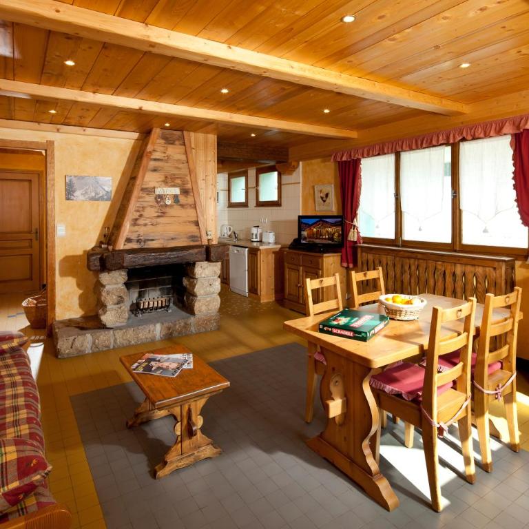 Chalet Holiday LES GETS - Apartment with Garden View - 8