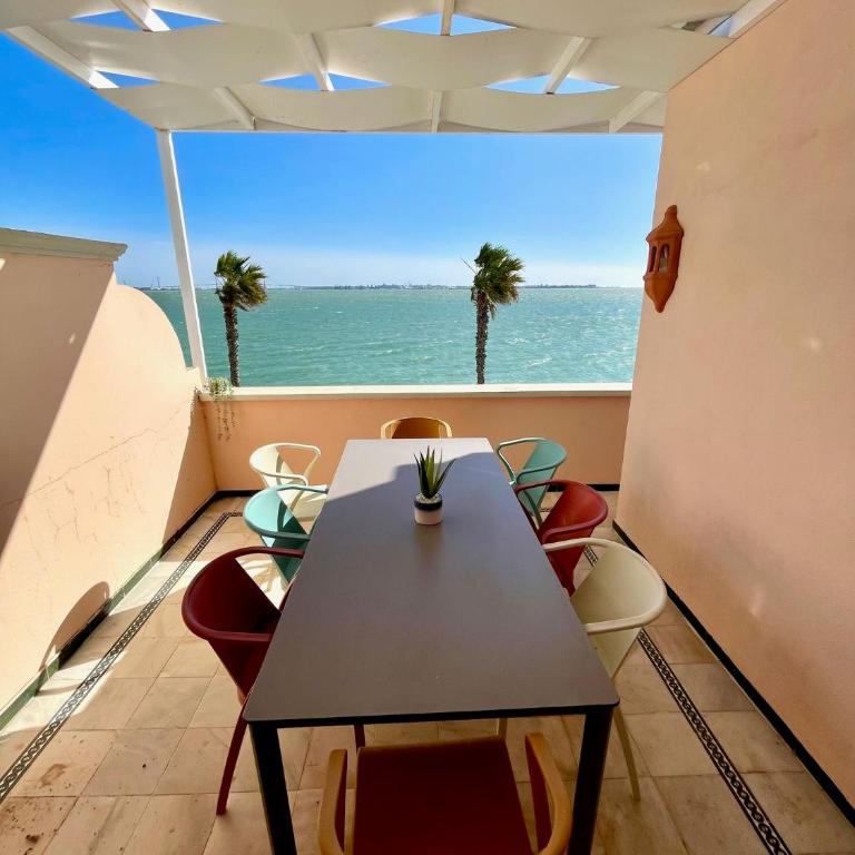 GATU Villa Océano frente al mar en Puerto Sherry " Preferente mayores de 25 años y familias " - Apartamento con vistas al mar - 15