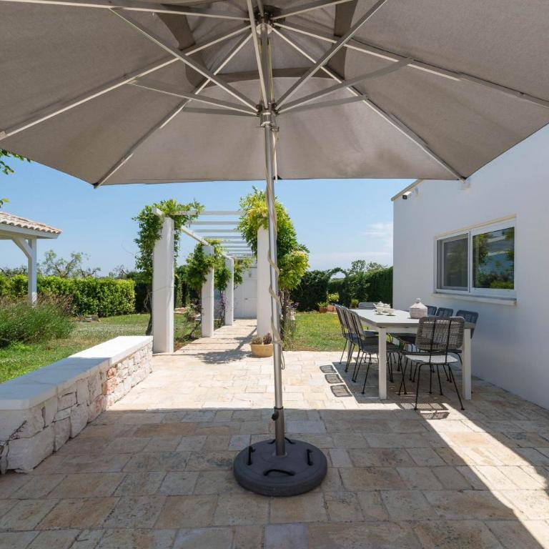 Trullo Letizia con Piscina by Wonderful Italy - Villa with Private Pool - 34