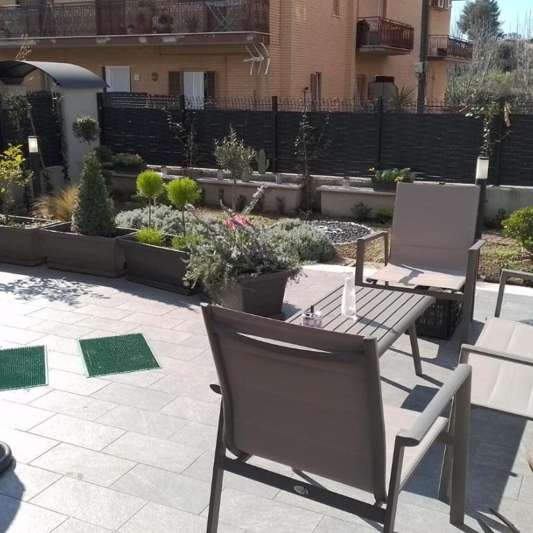 Tiny Green apartament in Rome - Magliana - Doppelzimmer mit Patio - 9