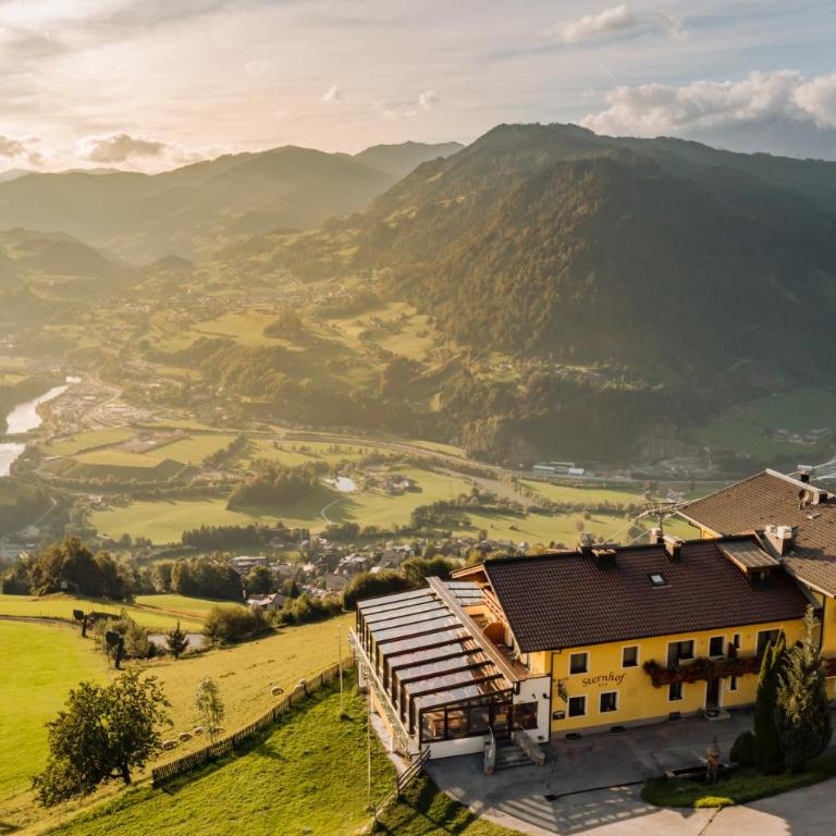 Alpendorf Hotel Stern - Doppelzimmer mit Bergblick - 1