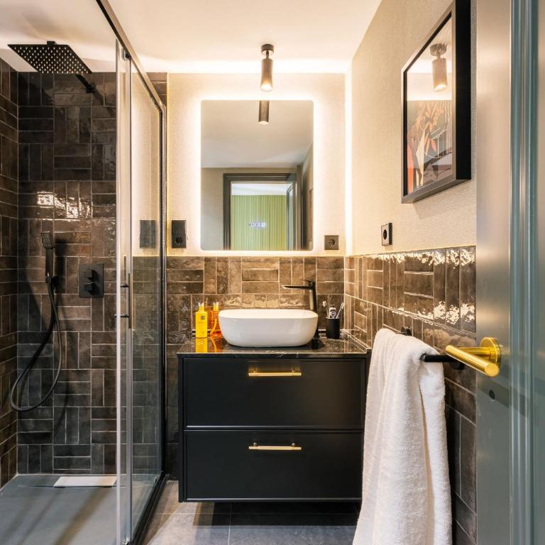 Grand 200m Luxury Residence - 4 EnSuites - Gran Vía Quiet - Apartment - 30