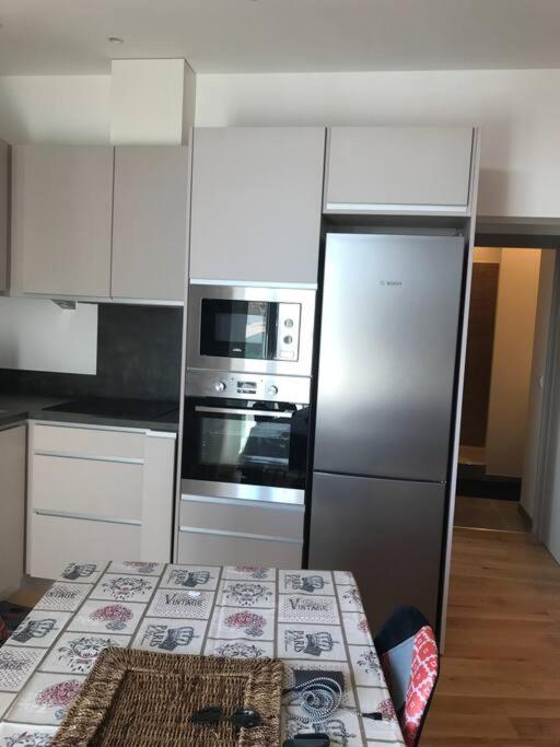Saint Raphaël plage et centre ville 10 mn à pied - Two-Bedroom Apartment - 11