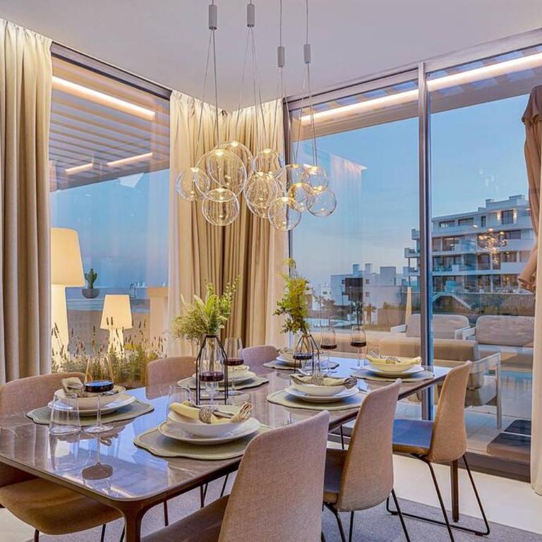 Fantastic 3bdr Penthouse - Lux - Three-Bedroom Apartment - 36