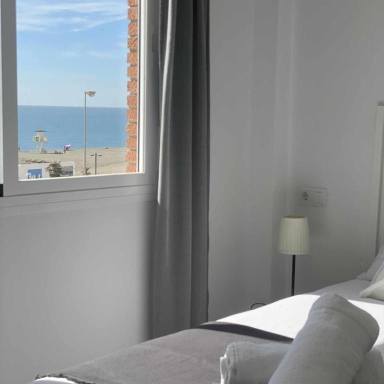 APARTAMENTO 2 HABITACIONES FRONTAL AL MAR 3 - Apartamento con vistas al mar - 21