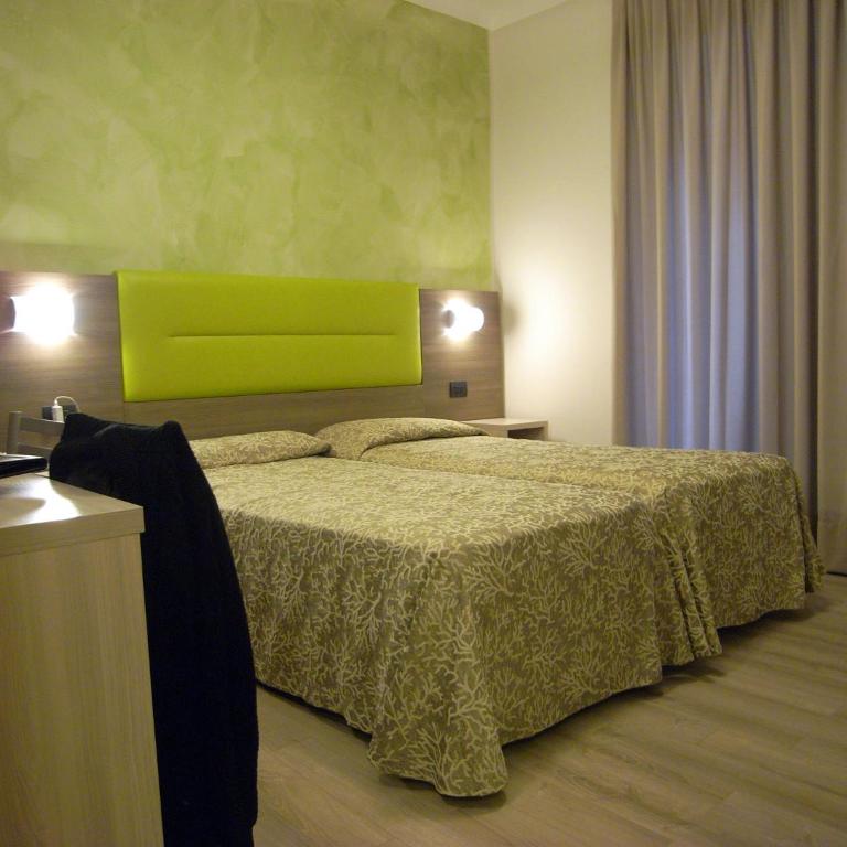 Hotel Siena - Camera Doppia con Letti Singoli - 1