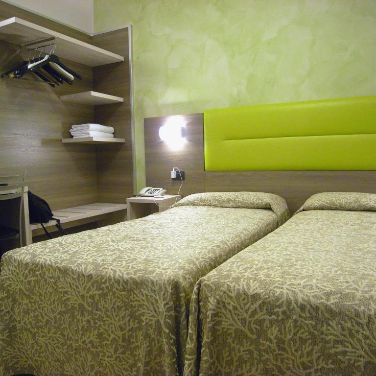 Hotel Siena - Camera Doppia con Letti Singoli - 3