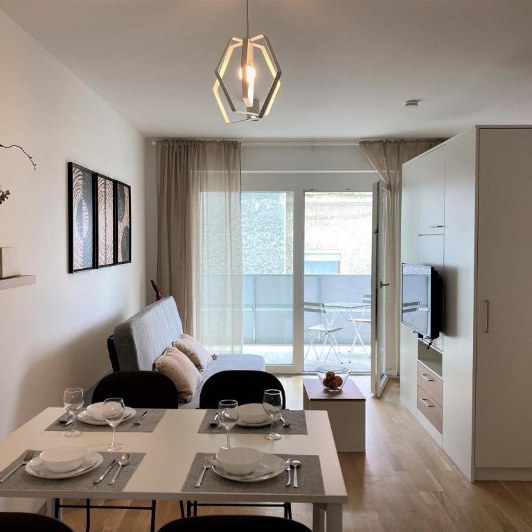 Reload by BestChoice - FREE Parking - Self Check-in - Apartment mit Balkon - 5