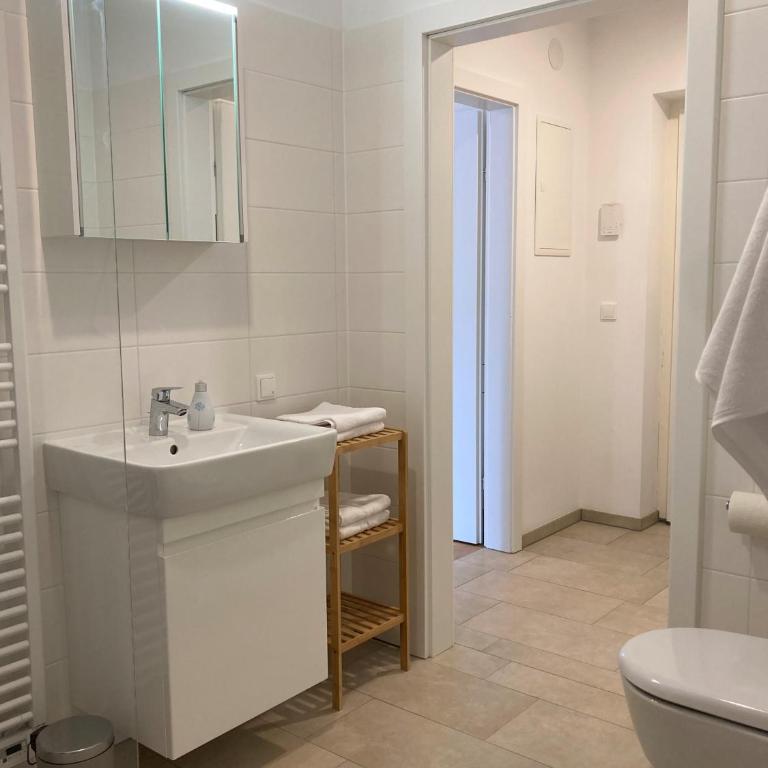 Reload by BestChoice - FREE Parking - Self Check-in - Apartment mit Balkon - 2