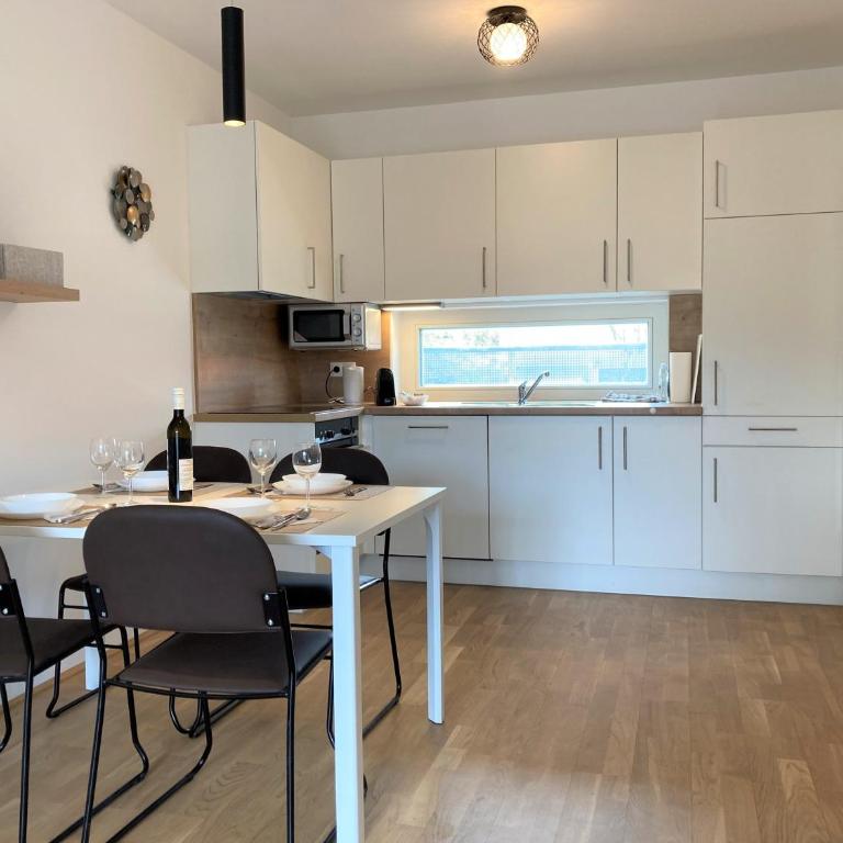 Reload by BestChoice - FREE Parking - Self Check-in - Apartment mit Balkon - 3
