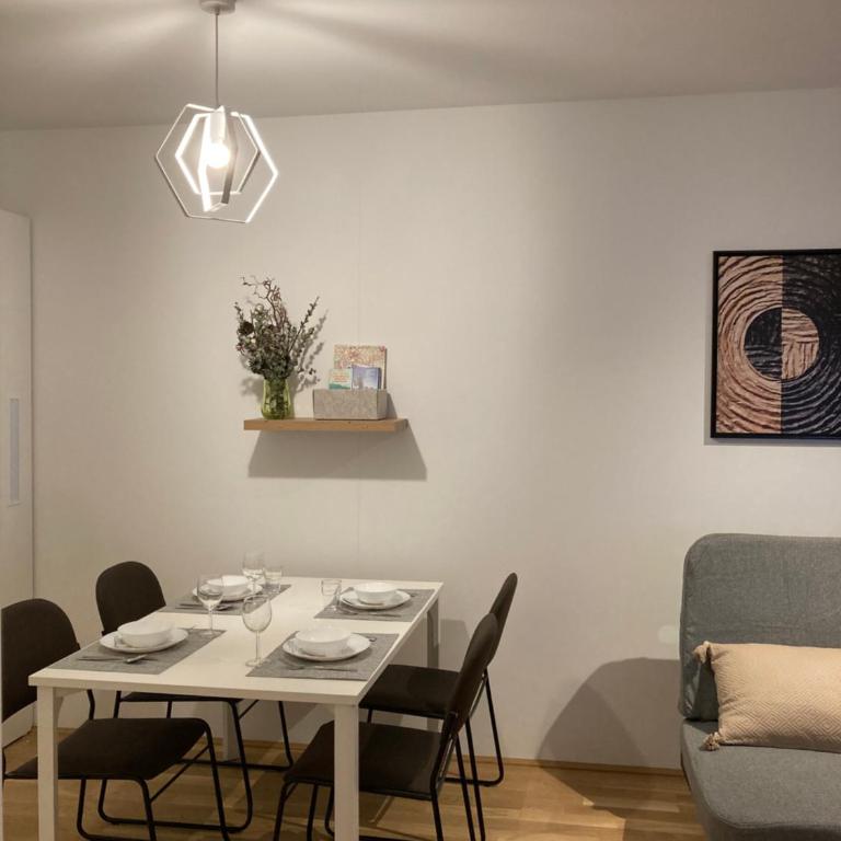 Reload by BestChoice - FREE Parking - Self Check-in - Apartment mit Balkon - 13