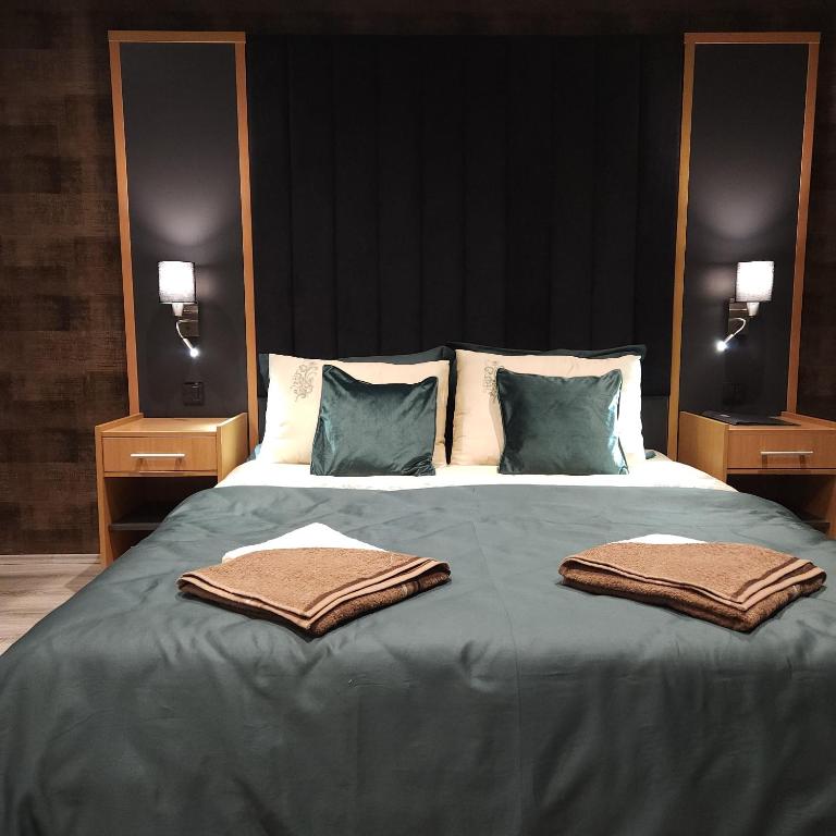 IN CLUB - Dvokrevetna Soba sa Bračnim Krevetom i Spa Kadom - 4