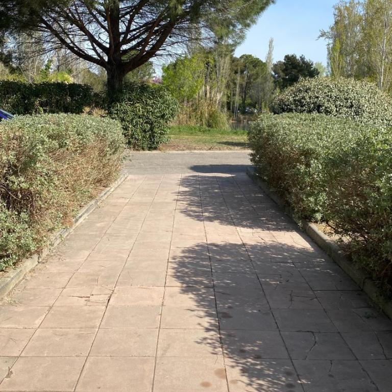 Joli Appartement 27m2 Terre d'Ocre en village vacances en Camargue - Appartamento con 1 Camera da Letto - 35