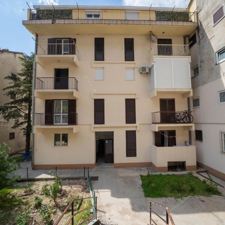 Seaside Serenity: 2-Bedroom Apartment with Boka Bay View - Apartman sa 2 Spavaće Sobe - 25