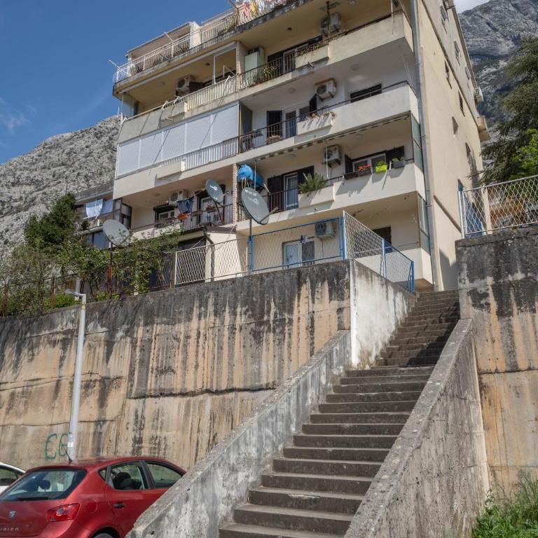 Seaside Serenity: 2-Bedroom Apartment with Boka Bay View - Apartman sa 2 Spavaće Sobe - 26