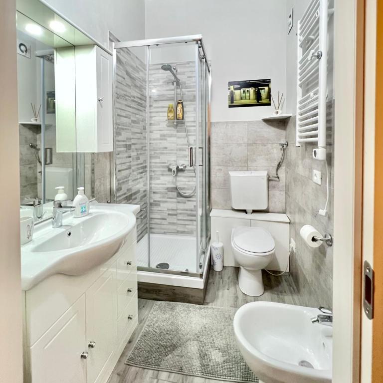 locazione turistica girasole - Double Room with Private Bathroom - 8