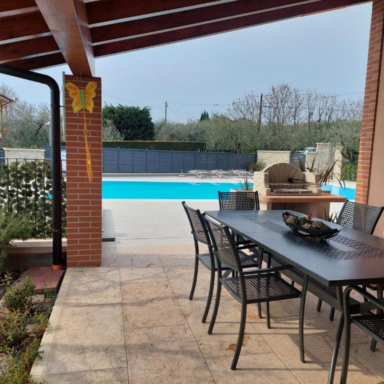 Casa Pergola 1 - Grande Appartamento per 6 ospiti - fronte piscina, parking - Three-Bedroom Apartment - 13