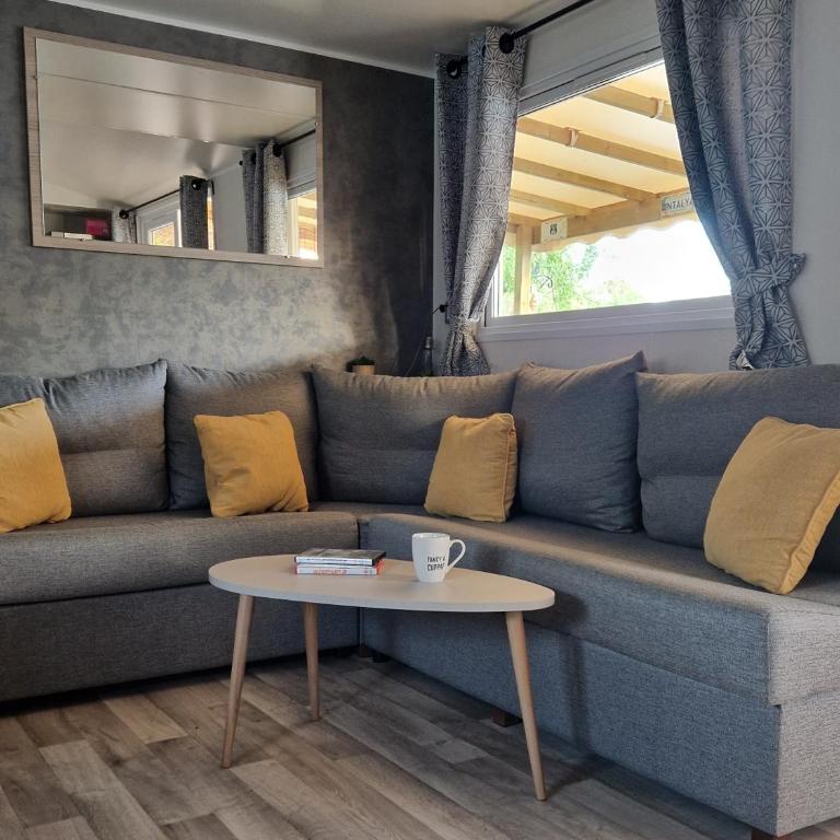 Camping La Carabasse Vias-Plage-T4 Climatisé,Tout confort, Emplacement calme ! - Mobile Home - 5